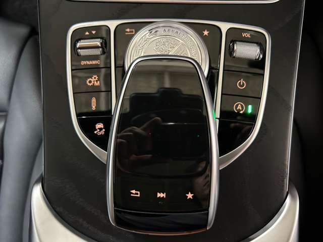 外装必見！！保管状態が良くボディーの光沢良好です。只今お車購入の方に限りお手入れ楽々ガラスコーティングを格安で施工実施中♪