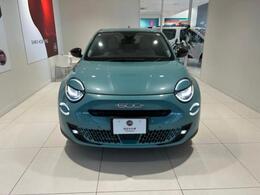 丸いライトが可愛らしいフロントマスク