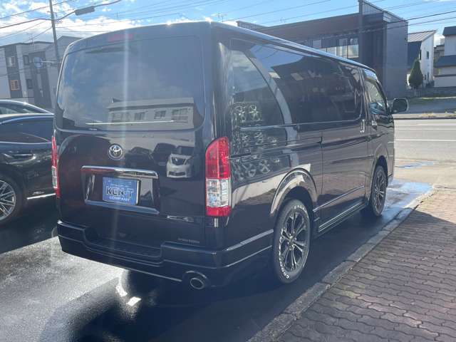 全天候型対応ショールーム完備しております☆雨や雪の日でも、納得・満足いくまで思う存分ご覧頂ける事が出来ます♪キッズルームもご用意しておりますので、ご家族全員でお越し下さい♪