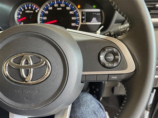 【アダプティブクルーズコントロール】設定した車速内で自動で加減速♪さらに先行車との車間距離を適切に維持した追従走行も可能です♪