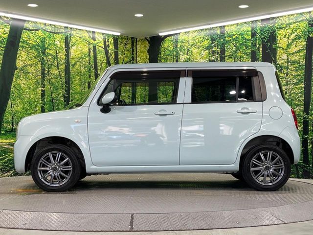 弊社では、全車『修復歴なし』のお車のみ取り扱っております。専任バイヤーによる厳選した仕入れの後、入庫後の車両チェックを行い、ネクステージが認定した高品質な中古車をご提供しております。