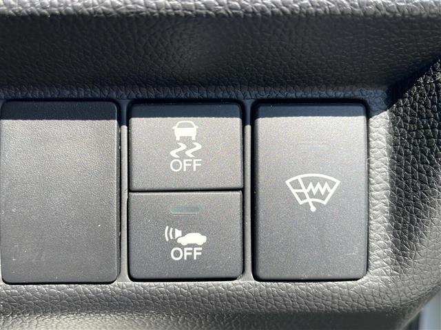 【運転席操作部】快適なドライブを楽しむための機能が装備されています！運転席から触れるので、使いやすいです！除菌プランいれていただくと、さらに清潔で安心していただけます！