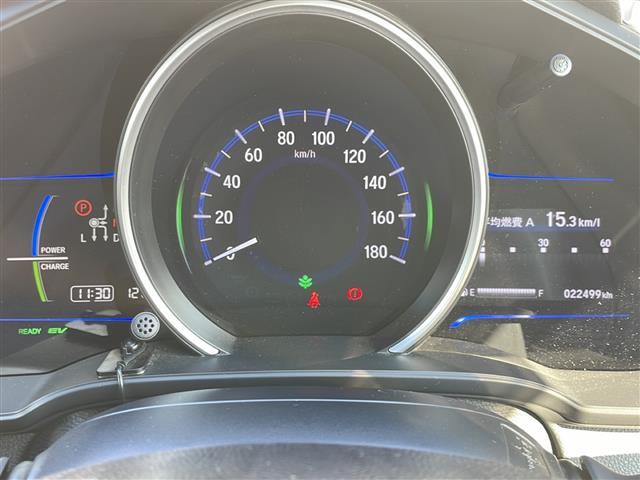 【スピードメーター】メーターがシンプルで見やすく運転しやすいですね！