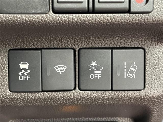 【運転席操作部】快適なドライブを楽しむための機能が装備されています！運転席から触れるので、使いやすいです！除菌プランいれていただくと、さらに清潔で安心していただけます！