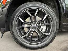 当店には、ジープ 専門スタッフがおります。営業は3名体制となります。お気軽にお問い合わせください