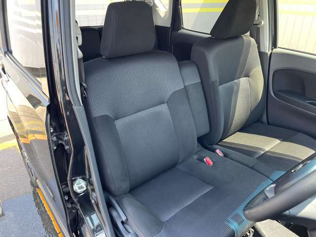 【充実した保証と質の高い整備】中古車は納車前の質の高い整備とメンテナンスが非常に重要です。幅広い保証はもちろん「新車感覚でお乗りいただける」よう、研修をうけた質の高い整備を納車前に実施しています☆