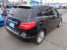 支払い総額には納車点検整備費用、登録諸費用、税金等の全てが含まれております。当社店頭でのお引渡しとなります。県外登録、陸送が必要な方はご相談ください。