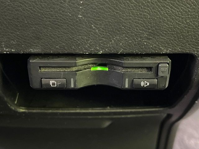 【ETC】高速道路の料金所をストレスなく通過！話題のスポットやサービスエリアに多い「スマートIC」利用時は必須のアイテムです。当店でセットアップを実施、ご納車当日からすぐにご利用いただけます！