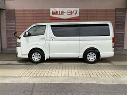 当店は、トヨタディ-ラ-として高品質な中古車を多数取り揃えております！