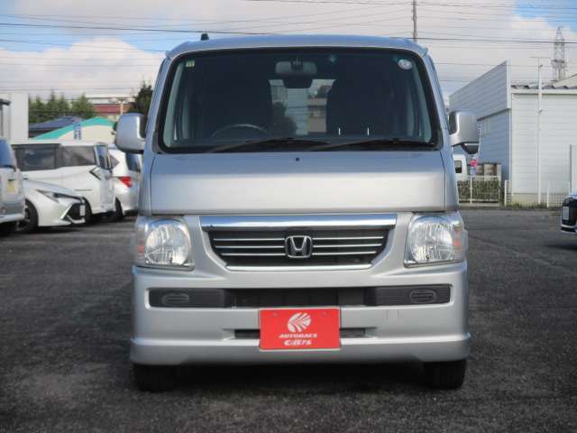 当店は用品販売はもちろんですが、お車の販売や買取については特に力を入れております！