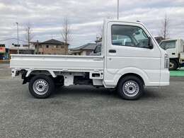 九州指定整備工場も完備。　納車前の整備はもちろん、購入後のアフターケアも、ご安心下さい☆　車検、整備はもちろん、保険やレンタカー等、何でもご相談下さい。