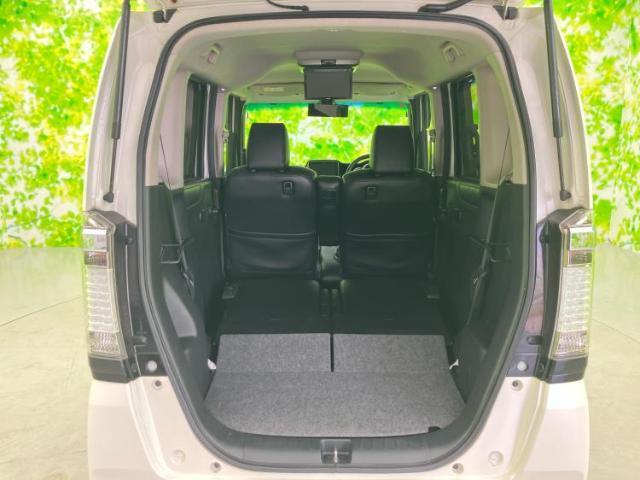 WECARS（ウィーカーズ）は全国250店舗展開！お客様が安心してカーライフをお楽しみいただけるよう社員一同心を込めてサポートいたします。