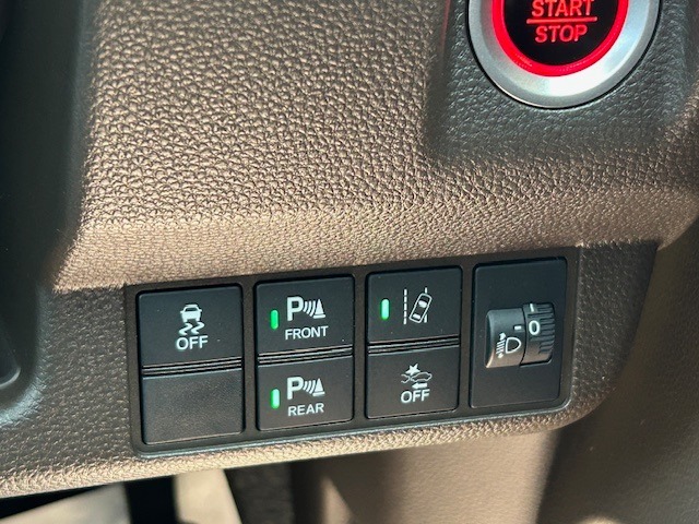 運転席操作部スイッチの画像です。