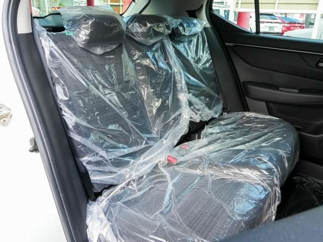 ホンダカーズ小浜の中古車をご覧頂きまして誠にありがとうございます。掲載車両に少しでも興味が湧いた方、見積もりや在庫確認などお気軽に申し付けください！