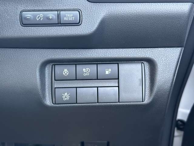 ★納車前に、当社の指定工場で納車前点検を行って納車しますので、安心してお乗りいただけます！もちろん、点検料は車両本体価格に含まれています！