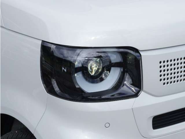 【ヘッドライト】省電力で長寿命の明るく運転しやすいLEDヘッドランプです。明るく照らすので暗い夜道からお客様を守ってくれます。お近くのホンダカーズ総社までお越しください。