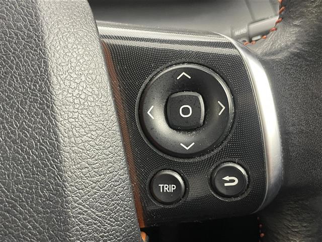 【運転席操作部】快適なドライブを楽しむための機能が装備されています！運転席から触れるので、使いやすいです！除菌プランいれていただくと、さらに清潔で安心していただけます！