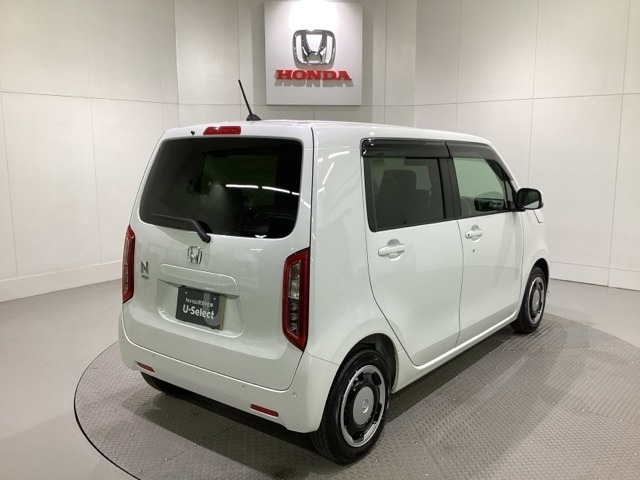 【Honda認定中古車 U-Select】　は3つの安心をお約束します。　1　Hondaのプロが整備した安心。 2　第三者機関がチェックした安心。　3　購入後もHondaが保証する安心。