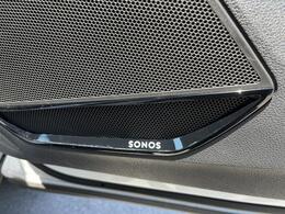 【SONOSサウンドシステム】『車内のどのシートに対しても臨場感に溢れたサウンド体験を実現。走行音やマイクで拾った背景音に応じて音を変化させることで、音楽体験の質を向上させています』