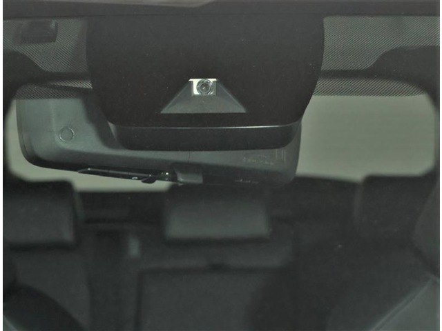 TOYOTA　SAFETY　SENSEは道路状況、車両状態、天候状態及びドライバーの操作状況などによっては、作動しない場所があります。あくまで運転補助機能です。