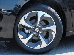 足元を引き締めて魅せるアルミホイールを装着☆