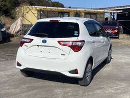 人気の中古車が総勢40台。展示場にてお客様を丁寧に車のご案内いたします。場内試乗も行えます♪