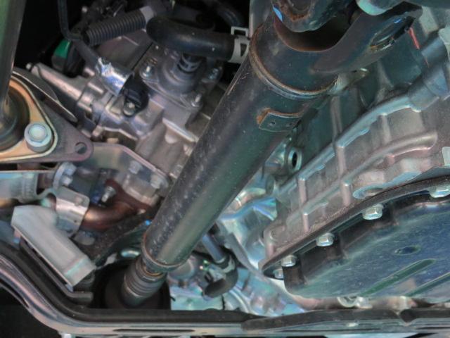 保証期間に関しては3ヶ月3000km?1年間、走行無制限の保証となります。さらに延長保証の対応も可能です。※お車により保証期間が変わりますのでスタッフまでお尋ねください。