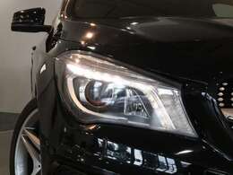 使い勝手の良い純正HDDナビが装備されリアビューカメラ＆アクティブパーキングアシスト、