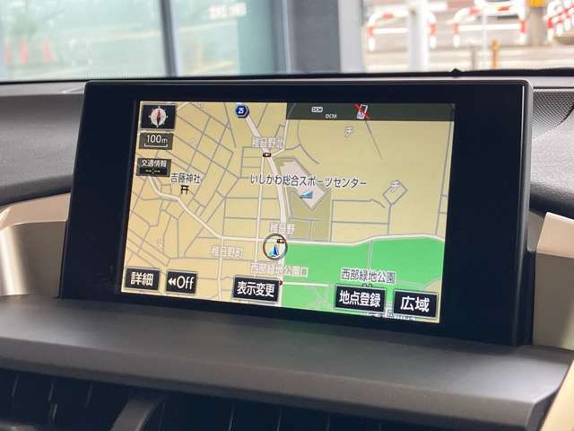 【地デジナビ】　　地デジナビが装備されており、DVD再生、Bluetoothなど幅広いメディアに対応しております♪目的地にも迷わず行けます♪