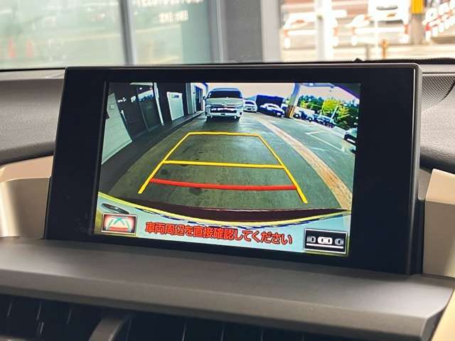 【バックカメラ】　　運転が苦手な方も安心して駐車することができます♪安全性もいいです♪