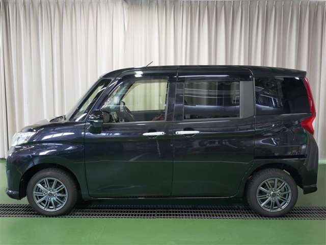 コンパクトカーとは思えない存在感のあるフォルムに美しく調和したシャープでダイナミックなライン。