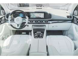 クリスタルホワイト×シルバーグレーナッパレザー・Apple CarPlay・Android Auto・Bluetooth・フルセグTV・USB・シートヒーター・シートベンチレーション・ステアリングヒーター