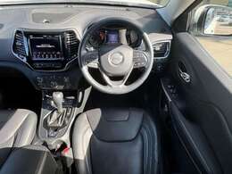 LIBERALA野々市の物件をご覧いただきまして誠にありがとうございます。心ゆくまでおクルマ選びをお楽しみください。