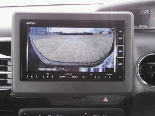◆バックカメラ◆リバースにするだけで映ります、後方の安全確認や、狭い駐車場での車庫入れ、雨の日や夜間など視界の悪い時に便利です！安全にバックする為には欠かせない装備です。