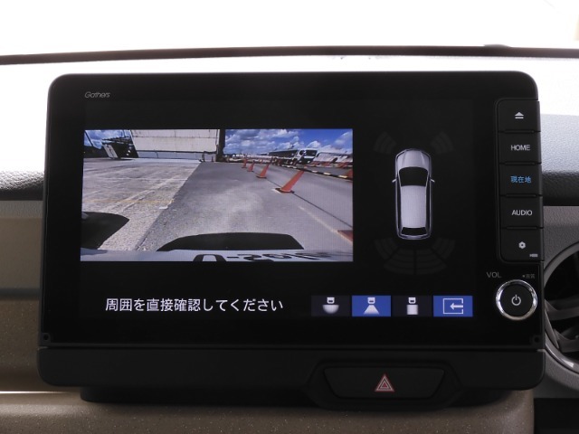 ◆バックカメラ◆リバースにするだけで映ります、後方の安全確認や、狭い駐車場での車庫入れ、雨の日や夜間など視界の悪い時に便利です！安全にバックする為には欠かせない装備です。