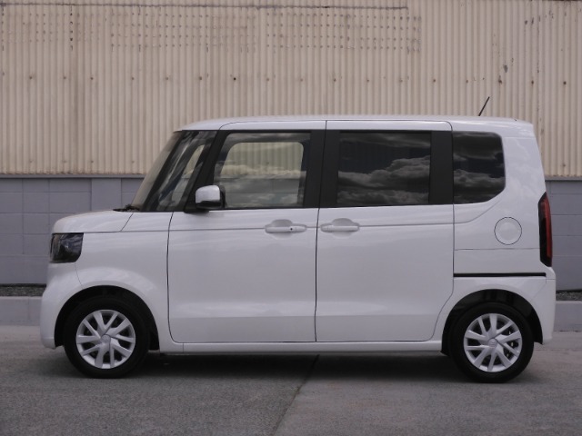 車両本体価格以外に必要な諸費用を含めたお支払い総額で検討して下さい！車両価格は安いけど諸費用が高い！なんてことにならないように当店は購入に必要な金額＝総額を表示しております！