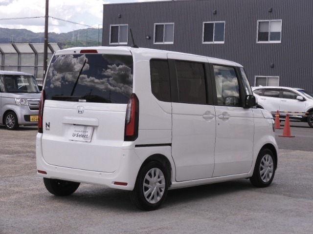 認定中古車では、厳しいHonda認定基準をクリアした厳選されたHonda認定中古車のみ、取り扱っております。「ご購入前の安心」「納車後の信頼」を車両と一緒に提供しております。