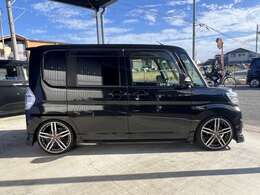 ローダウン ameSHALLEN 17Rホイール イクリプスナビ フルセグTV Bluetooth CD DVD 純正フリップダウンモニター ローダウン LEDヘッド＆フォグ バックカメラ オーバーヘッドコンソール フルオートエアコン