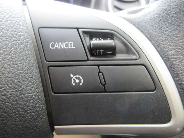 クルーズコントロール（Cruise Control）とは、アクセル操作なしでも車が自動でスピードを一定に保ってくれる機能