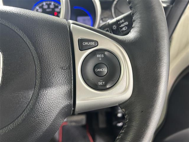 【運転席操作部】快適なドライブを楽しむための機能が装備されています！運転席から触れるので、使いやすいです！除菌プランいれていただくと、さらに清潔で安心していただけます！