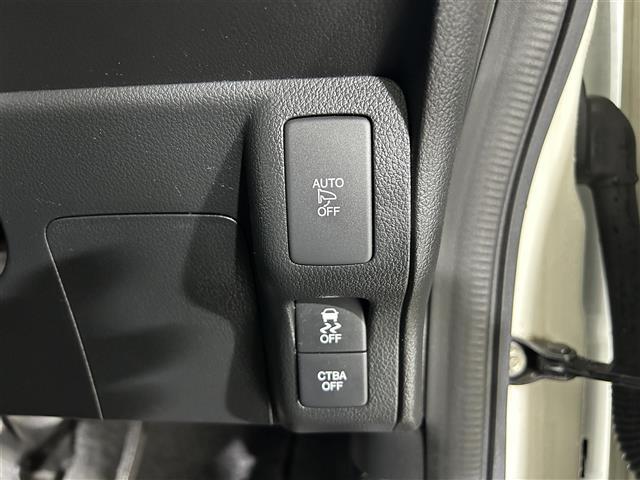 【運転席操作部】快適なドライブを楽しむための機能が装備されています！運転席から触れるので、使いやすいです！除菌プランいれていただくと、さらに清潔で安心していただけます！