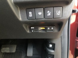 【ETC車載器】お持ちのカードを入れていただければ、そのままお使いいただけます！セットアップ作業をしてご納車いたします。