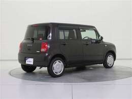 全国トヨタディーラーの中でも数少ない、トヨタ認定検査員が1台ずつ内外装をチェック。