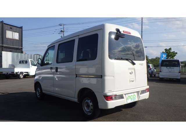 他にも画像がございますので、是非ご覧頂ければと思います。より詳しくお車をご覧いただけます。