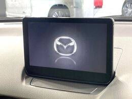 【純正ナビ】人気の純正ナビを装備。オーディオ機能も充実しており、Bluetooth接続すればお持ちのスマホやMP3プレイヤーの音楽を再生可能！毎日の運転がさらに楽しくなります！！