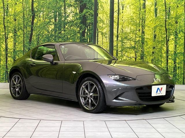 大好評のボディコーティング「弾スプラッシュコート」もご納車までに施工可能。通常のガラスコートと異なる、耐久年数6年の無機質ガラスコーティングが、ボディをキレイな状態に保ってくれます。