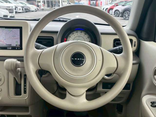 国産車でしたら全車6ヶ月間、走行距離無制限のカーセブン保証をお付けします☆もちろん保証も最大3年間付帯できます！もちろん走行距離は無制限ですので安心♪中古車の不安も解消でき安心してお乗頂けます♪