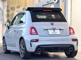 弊社では、ご納車してはじめてお客様とのお付き合いが始まるものと考えます。ご納車前の法定点検整備は最新鋭の設備を整えた併設の「FIAT/ABARTH指定工場」でお客様のライフスタイルを考慮しつつ実施致します。