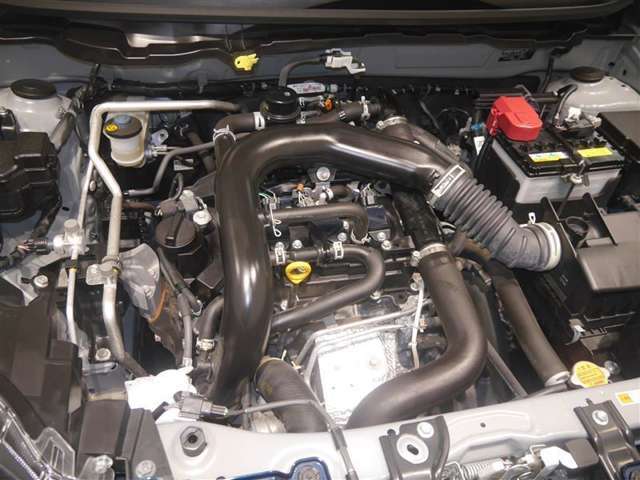 1000ccターボエンジン☆エンジンルームもしっかり洗浄！