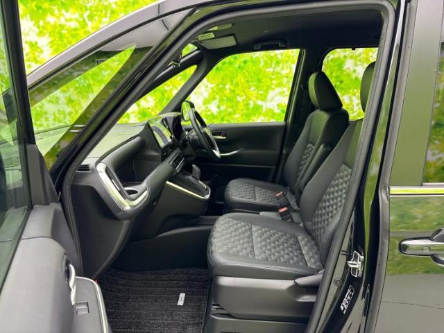 WECARSでは各商談席に大型モニターをご用意しております！見やすい大画面でゆったりと全国の在庫をご覧いただけます！是非ご来店お待ちしております！